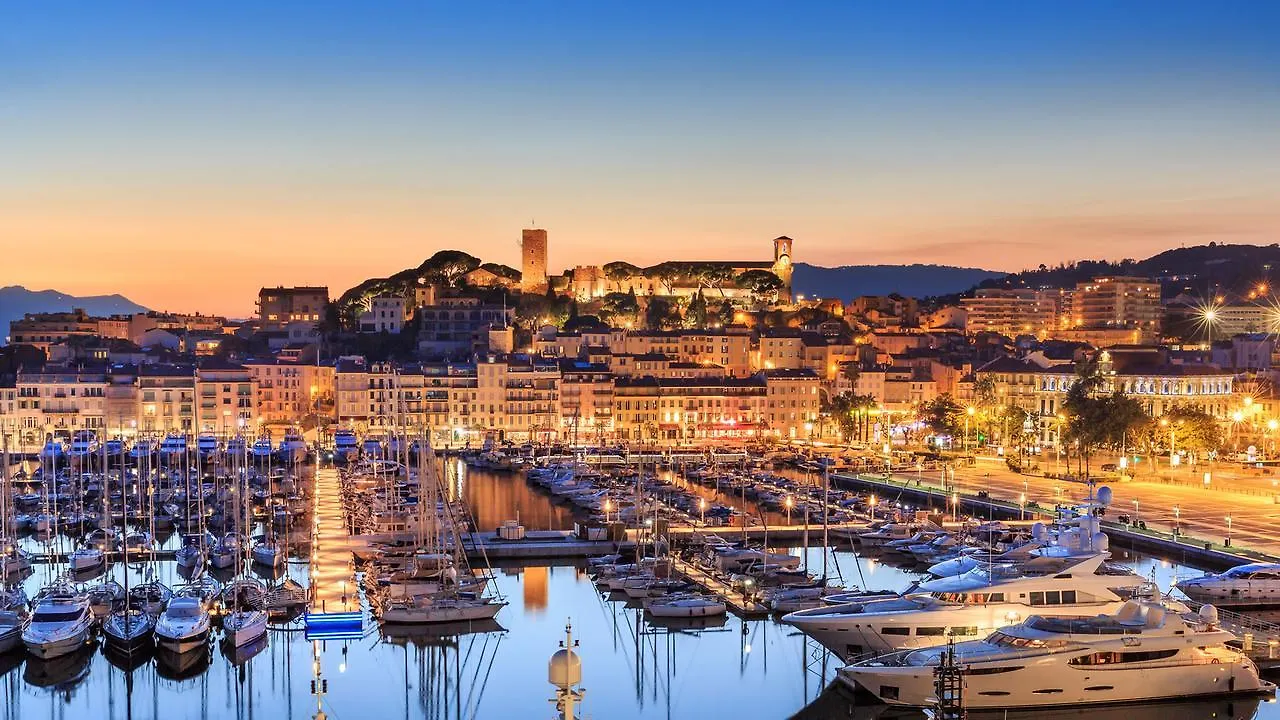 Antares Pop Apartment Cannes France